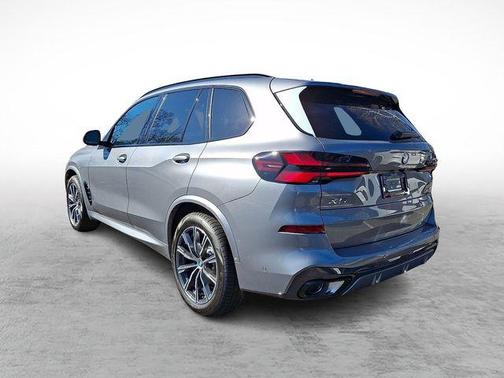 Skyscraper Grey Metallic 2026 BMW X5 xDrive40i