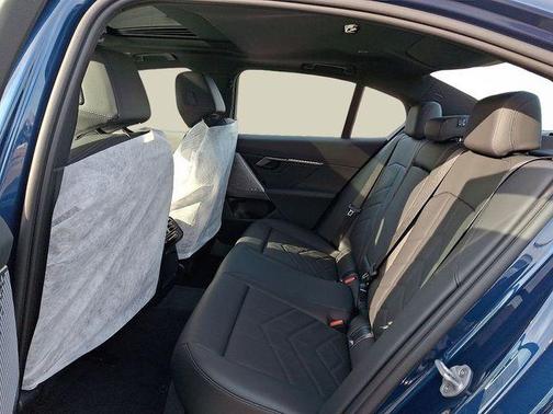 2026 BMW 530 i xDrive