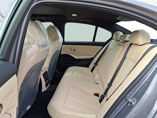 2026 BMW 330 xDrive NA