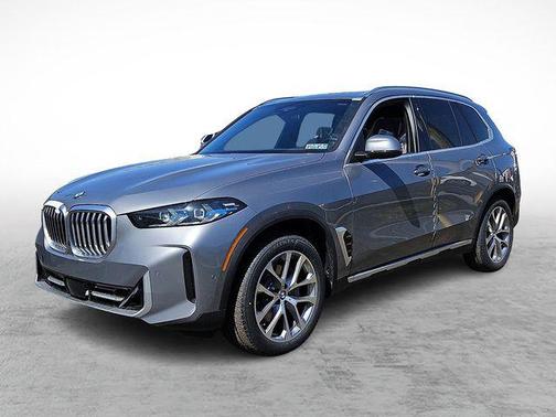 Skyscraper Grey Metallic 2026 BMW X5 xDrive40i