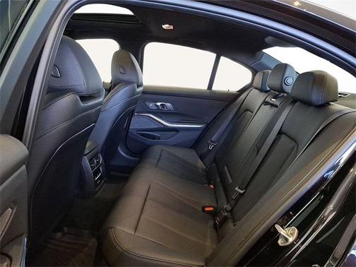 2026 BMW 330 xDrive NA