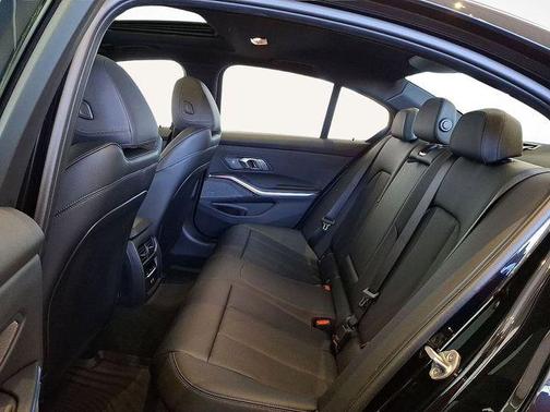 2026 BMW 330 xDrive NA