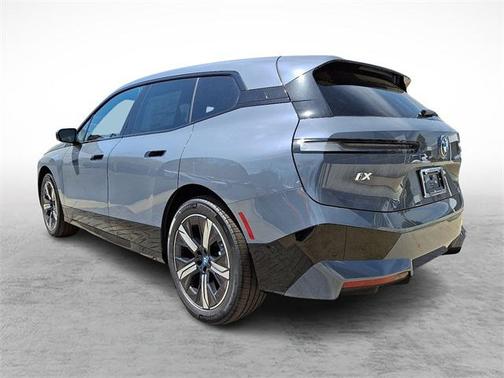 2025 BMW iX xDrive50