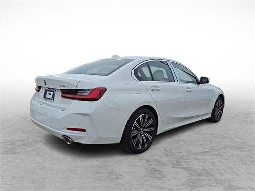 2026 BMW 330 i xDrive