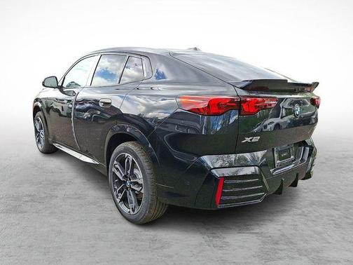 Black Sapphire Metallic 2026 BMW X2 xDrive28i