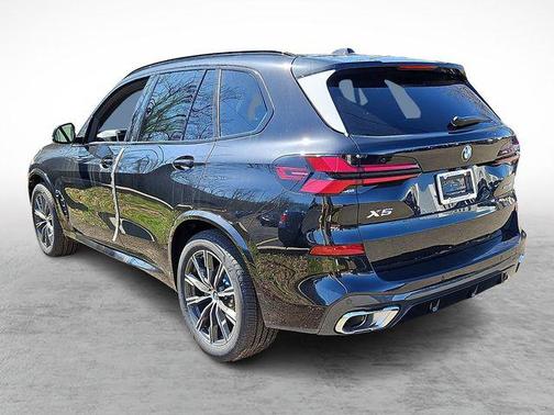 Black Sapphire Metallic 2026 BMW X5 xDrive40i