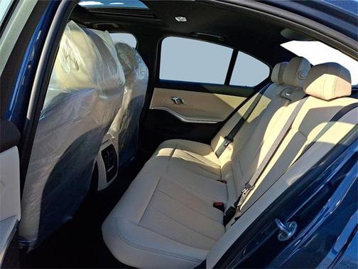 2026 BMW 330 xDrive NA