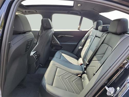 2025 BMW i5 xDrive40