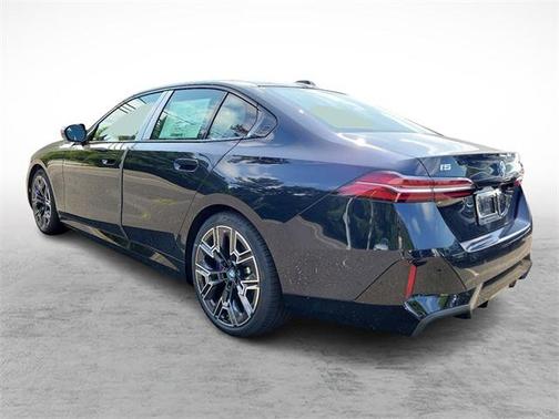 2025 BMW i5 xDrive40