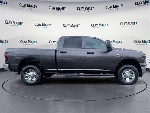 2025 RAM 2500 Tradesman Crew Cab 4x4 6'4' Box
