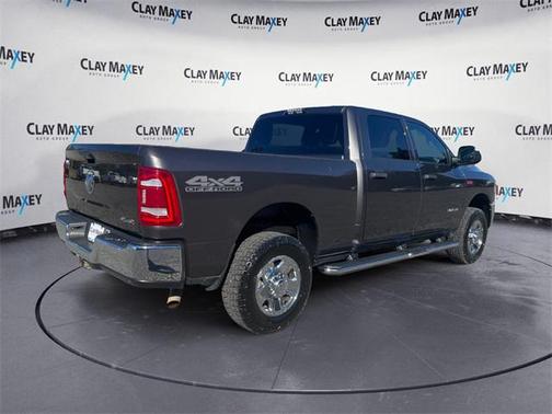 2022 RAM 2500 Tradesman Crew Cab 4x4 6'4' Box