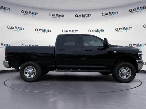2025 RAM 2500 Tradesman Crew Cab 4x4 6'4' Box