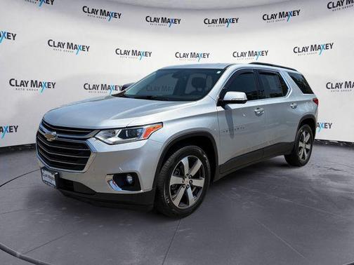 Silver Ice Metallic 2019 Chevrolet Traverse LT Leather