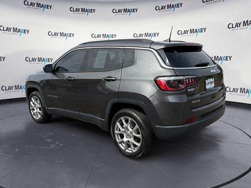Granite Crystal Clearcoat Metallic 2022 Jeep Compass Latitude Lux