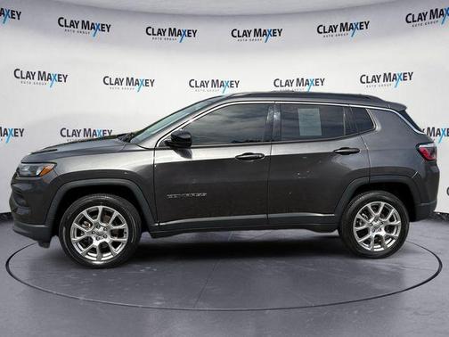 Granite Crystal Clearcoat Metallic 2022 Jeep Compass Latitude Lux