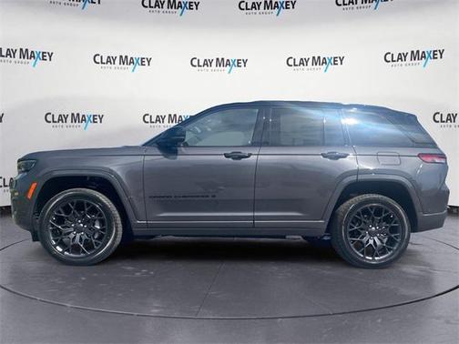 2025 Jeep Grand Cherokee Summit