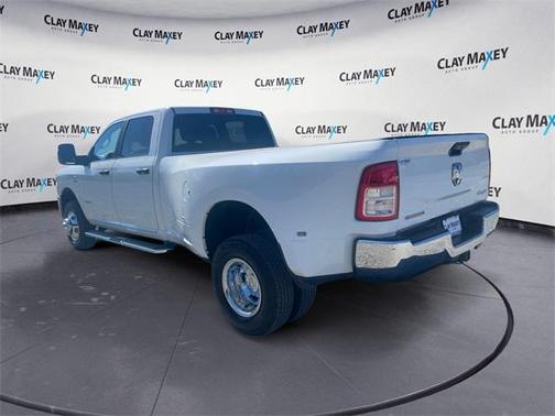 2024 RAM 3500 Big Horn Crew Cab 4x4 8' Box