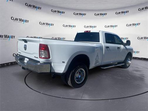 2024 RAM 3500 Big Horn Crew Cab 4x4 8' Box