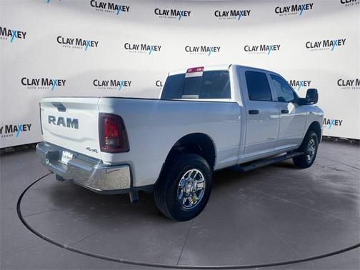 2026 RAM 2500 Tradesman Crew Cab 4x4 6'4' Box