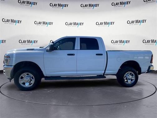2026 RAM 2500 Tradesman Crew Cab 4x4 6'4' Box