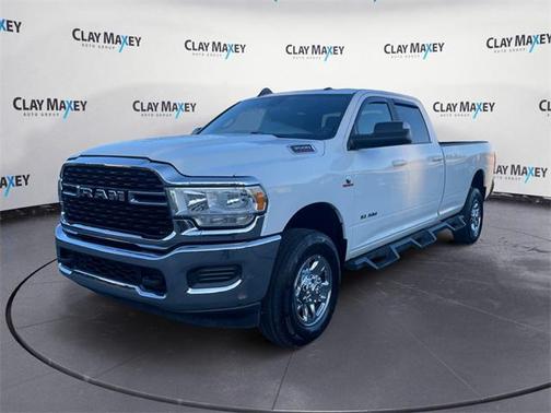 2022 RAM 3500 Big Horn Crew Cab 4x4 8' Box