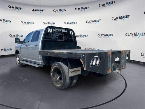2023 RAM 3500 Tradesman Crew Cab 4x4 8' Box