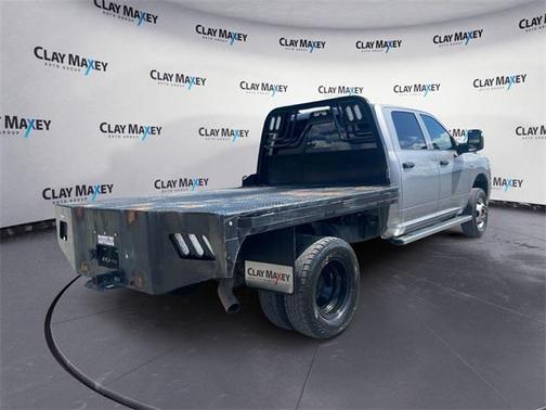 2023 RAM 3500 Tradesman Crew Cab 4x4 8' Box