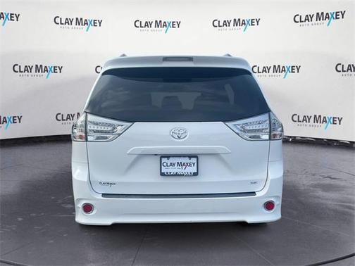 2017 Toyota Sienna SE