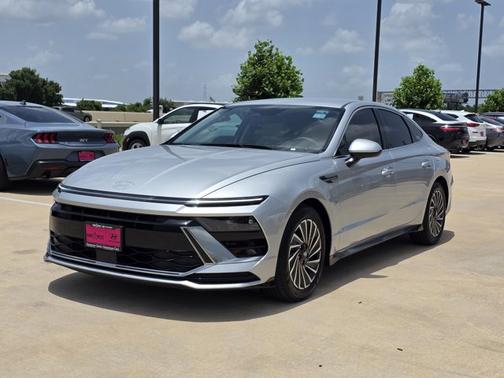 2025 Hyundai SONATA Hybrid SEL