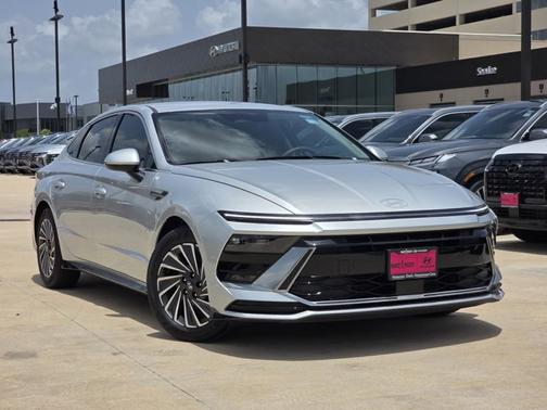 2025 Hyundai SONATA Hybrid SEL