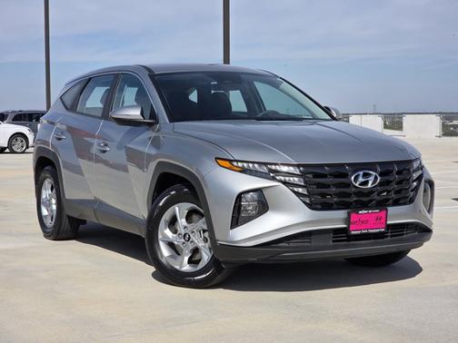 2022 Hyundai TUCSON SE