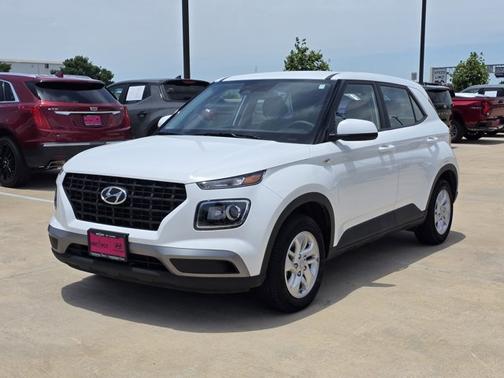 2024 Hyundai VENUE SE