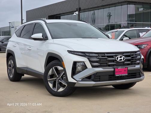 White 2025 Hyundai TUCSON SEL