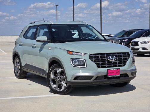2025 Hyundai VENUE Limited