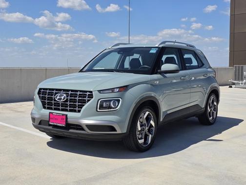 2025 Hyundai VENUE Limited