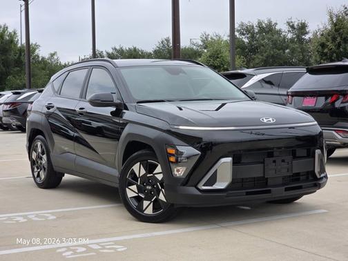 Black 2025 Hyundai KONA SEL