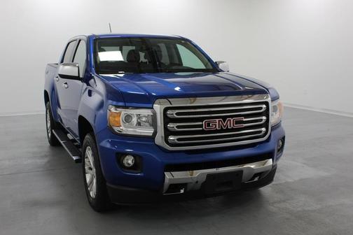 Photo 2 of 34 of 2018 GMC Canyon SLT
