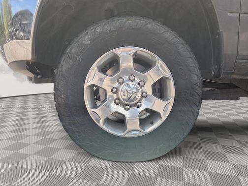 Deep Cherry Red Crystal Pearlcoat 2014 RAM 2500 SLT