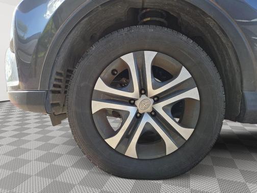 Magnetic Gray Metallic 2016 Toyota RAV4 LE