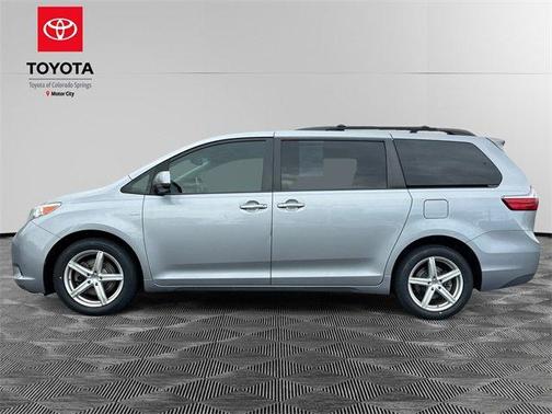 2016 Toyota Sienna XLE Premium