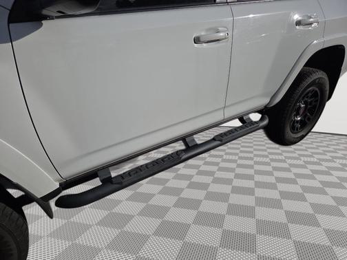 Super White 2020 Toyota 4Runner SR5 Premium