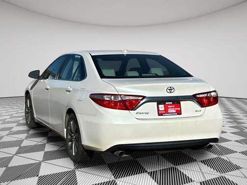 2016 Toyota Camry XLE