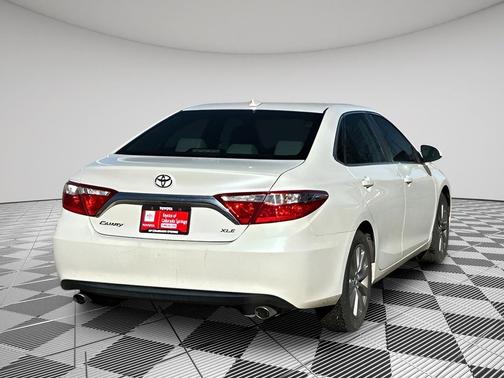 2016 Toyota Camry XLE
