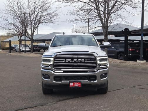2022 RAM 2500 Laramie Crew Cab 4x4 6'4' Box