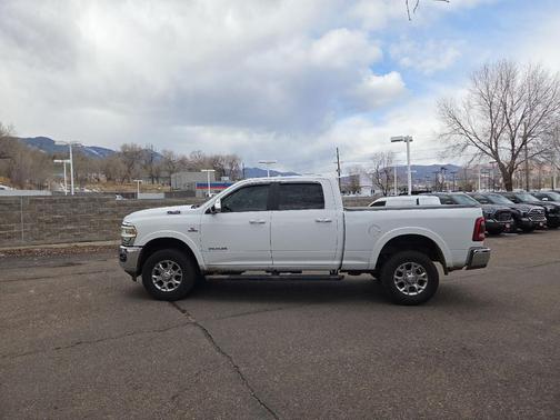 2022 RAM 2500 Laramie Crew Cab 4x4 6'4' Box