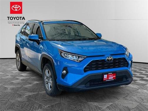 2020 Toyota RAV4 XLE