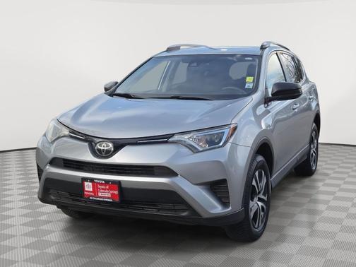 Silver Sky Metallic 2018 Toyota RAV4 LE