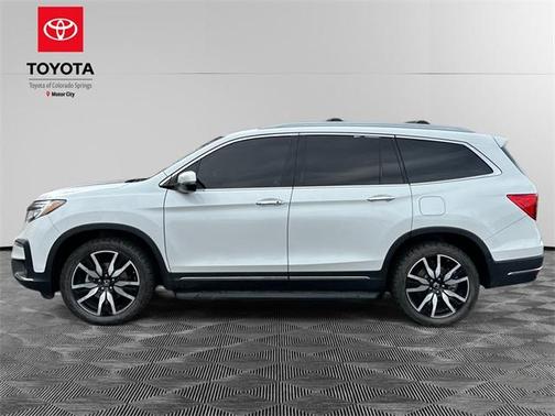 2022 Honda Pilot Touring 8-Passenger