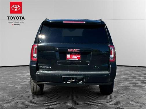 2016 GMC Yukon SLT