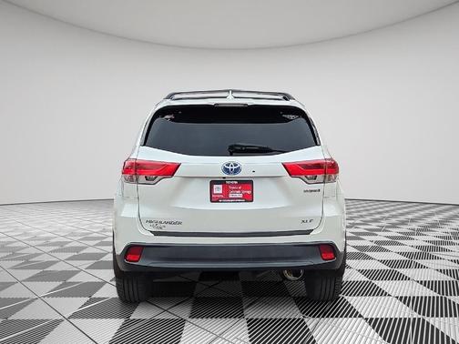 2018 Toyota Highlander Hybrid XLE